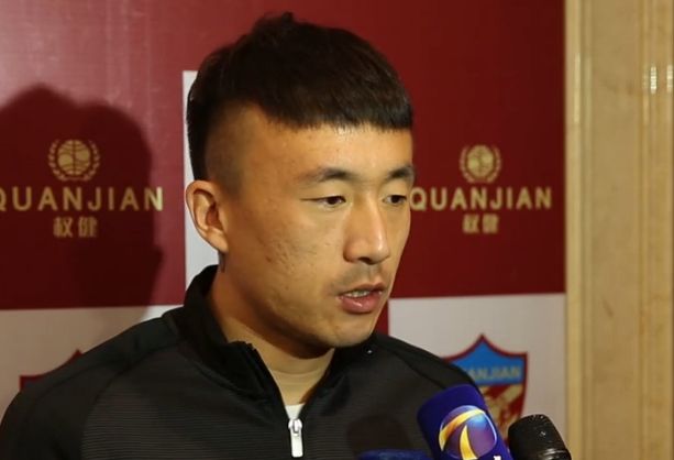 当灯光暗下，银幕亮起，我们得以短暂地逃离现实，回到那个敢想敢做的年纪，满满的青春回忆。