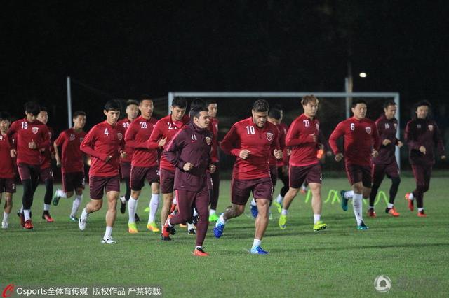 ”“她以前也离开过他，但这次似乎是最后一次了。