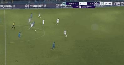 小亮在片中展现出在危险中不屈不挠的勇气，激励了光头强和守望城的居民们，大家一起去守护希望，创造一个更好的未来