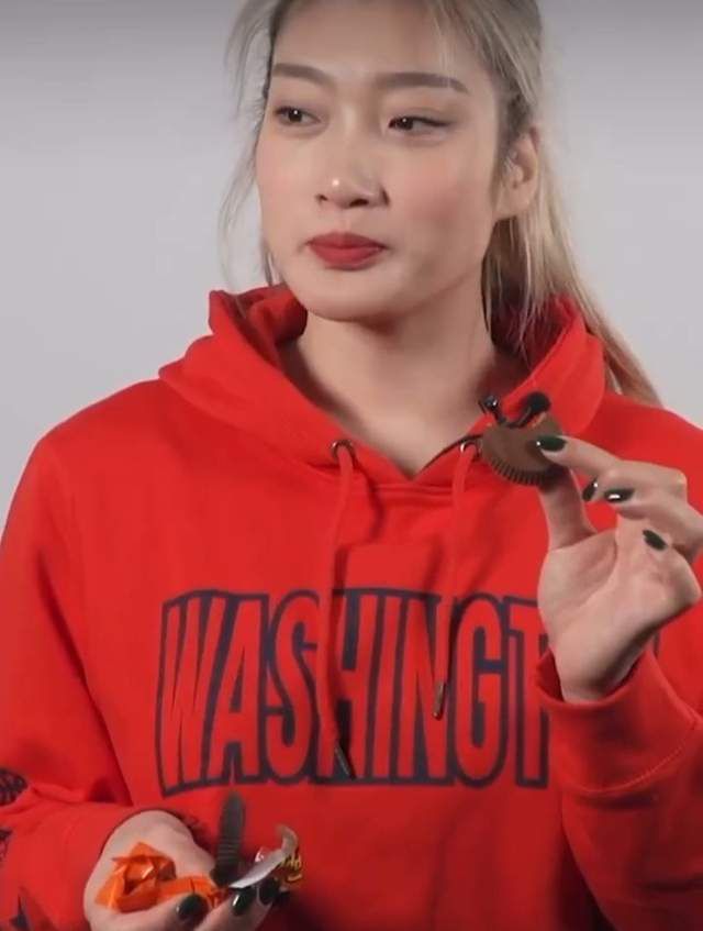 影片发布一组角色剧照，并同步曝光演员阵容，在杭州的湖光山色中，正上演这场关于“爱和美味”的温暖故事。