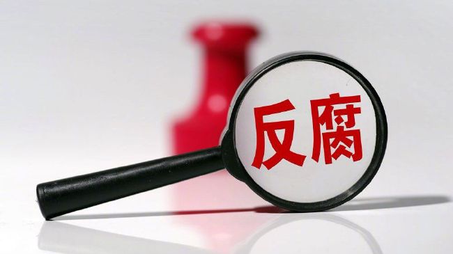 AI时代电影向何处去 4月21日，第33届大学生电影节“AI时代电影向何处去”主题论坛在北京师范大学召开。
