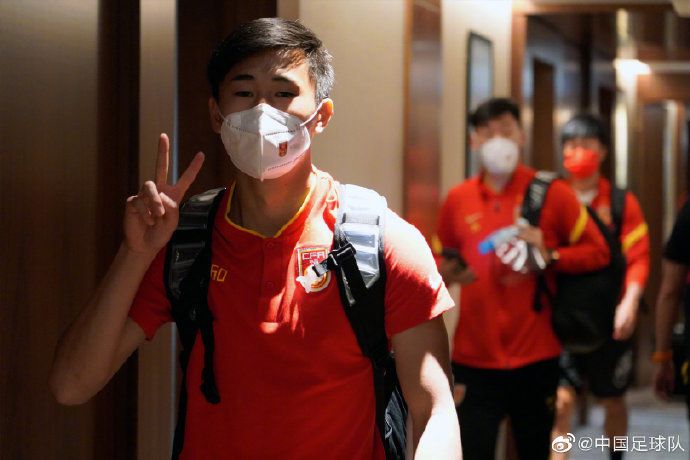 从屌丝到大英雄 周杰伦那些不得不说的银幕造型 2013-07-08 周杰伦的一举一动永远牵动着万千粉丝的心，有多少纯真少男和花痴少女都视偶像的每一次出现为“男神”降临。