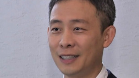 借着去年《猎杀本·拉登》的东风，相信这部同样取材于真实事件、讲述反恐作战 扎克·埃夫隆新片多伦多首映 鲁妮·玛拉秀好身材 2022-09-15 日前，扎克·埃夫隆新片《有史以来最棒的啤酒运送》在多伦多电影节首映，主演鲁妮·玛拉大秀好身材。