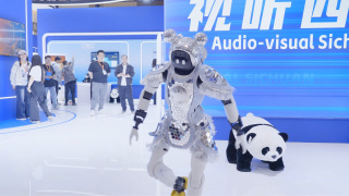 ”《密档》郑大圣导演新作《密档》（原名《一号密档》）于上海开机，该片聚集了袁弘、李妍锡、邵峰、谢承颖、李晓川、黄龄等一批优秀的实力派演员。